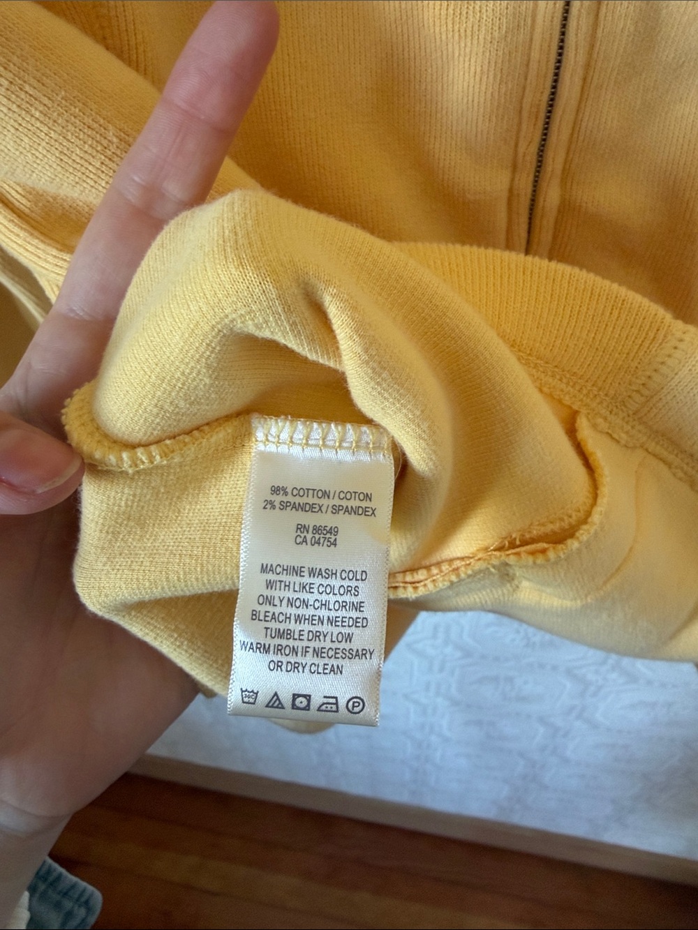 SOLD ⬇️⭐️ Tommy Bahama Women’s Pale Yellow Full-Zip Sweater Jacket Size L - Picture 7 of 8